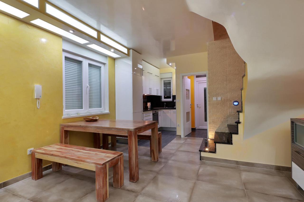 Villa Mainz 诺瓦利娅 外观 照片